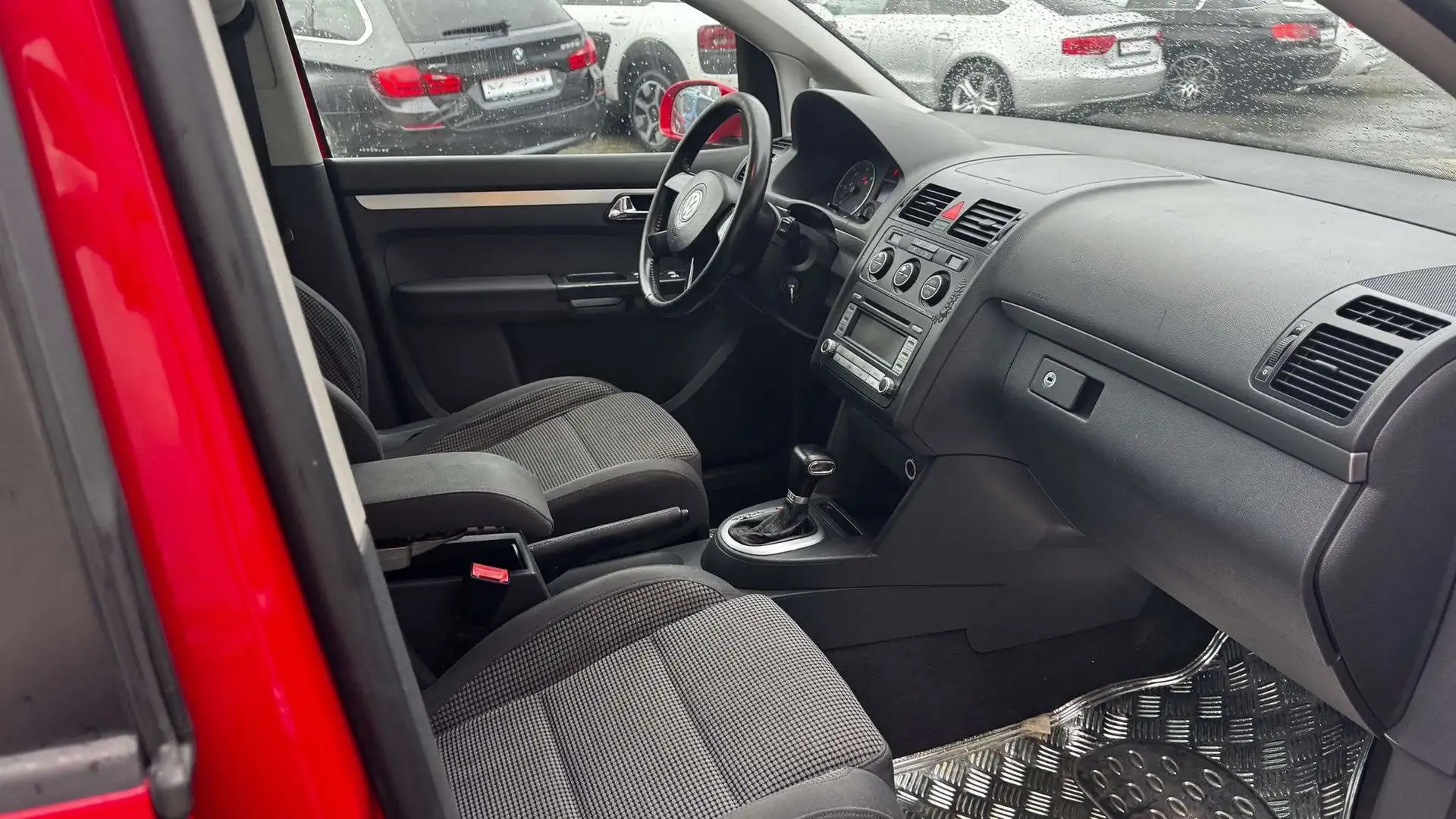 Volkswagen Touran Highline Rouge - 2