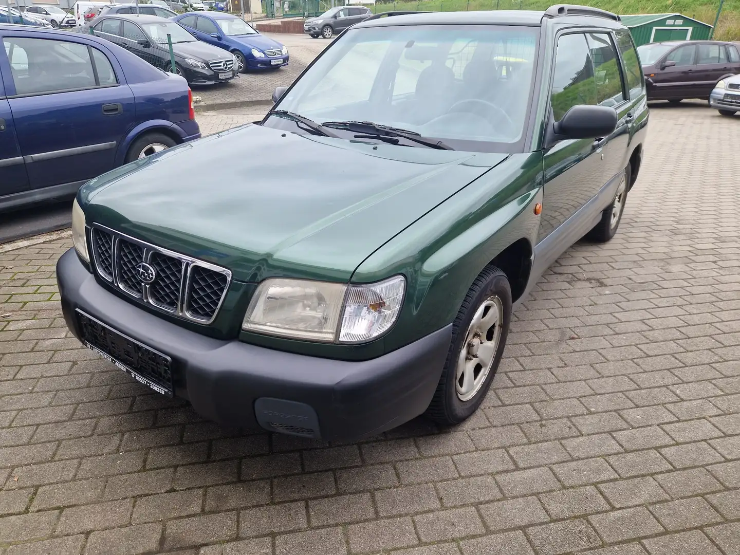 Subaru Forester 2.0 GX -- Klima+Allrad+AHK+1.Hand+sauber+gepflegt- Verde - 1