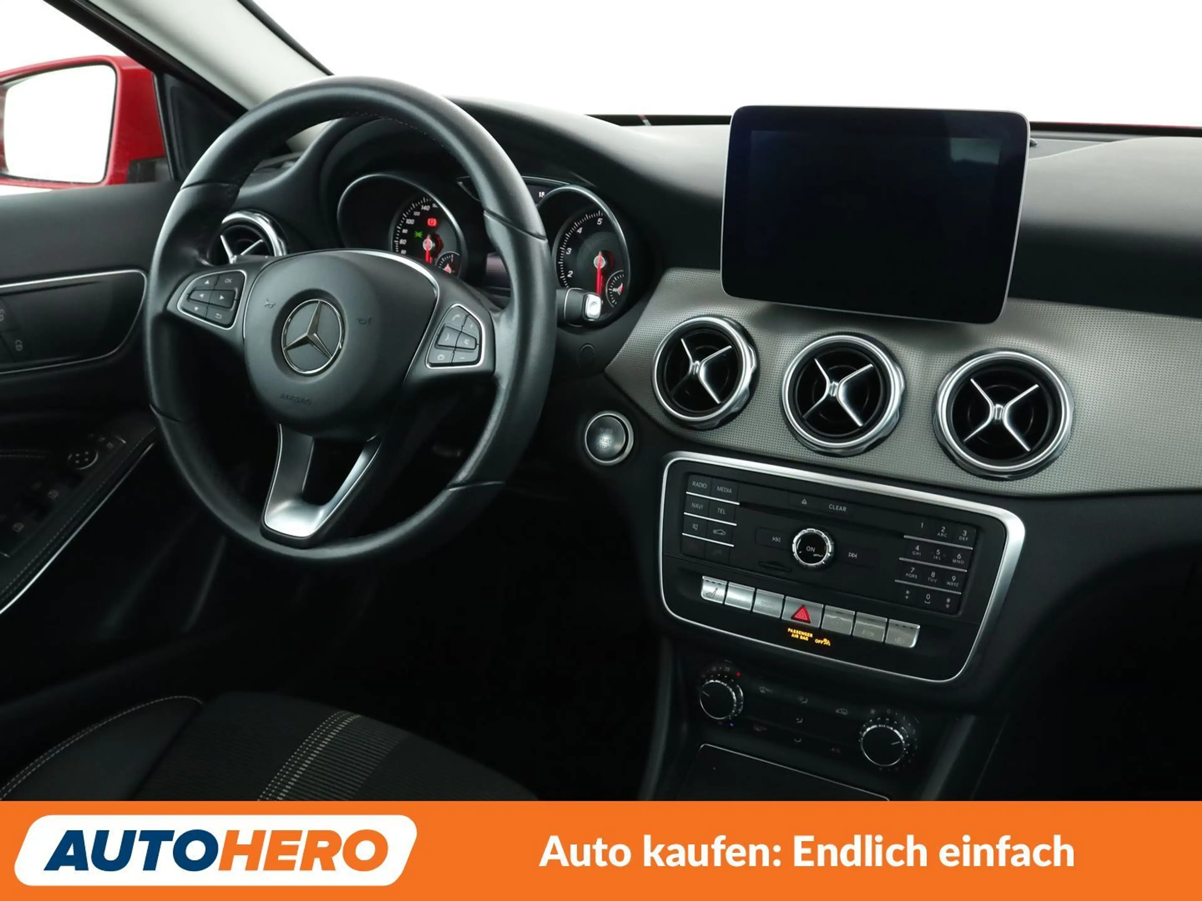Mercedes-Benz GLA 180 Urban Aut.*LED*NAVI*TEMPO*CAM*PDC*SHZ*KLIMA* — photo 13