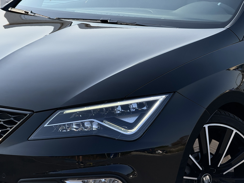 SEAT Leon CUPRA ST 2.0 TSI 300CH 4DRIVE DSG7 / CARBON / PANO — photo 4