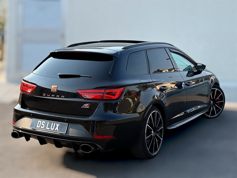 SEAT Leon CUPRA ST 2.0 TSI 300CH 4DRIVE DSG7 / CARBON / PANO — photo 7