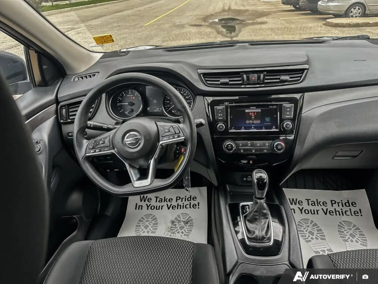 Nissan Qashqai снимка Nissan Qashqai