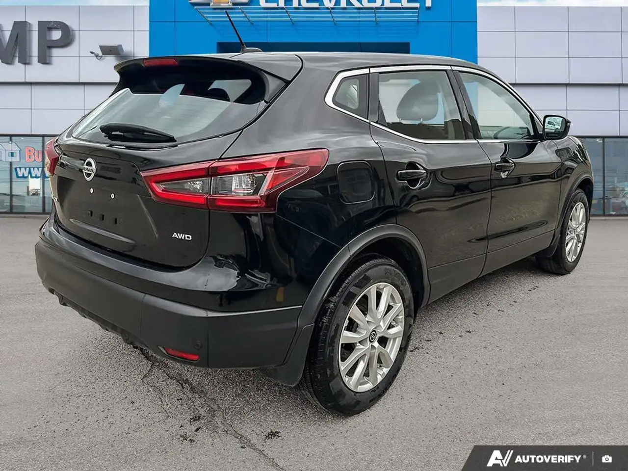 Nissan Qashqai снимка Nissan Qashqai