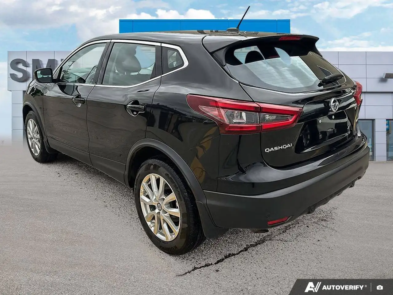 Nissan Qashqai снимка Nissan Qashqai