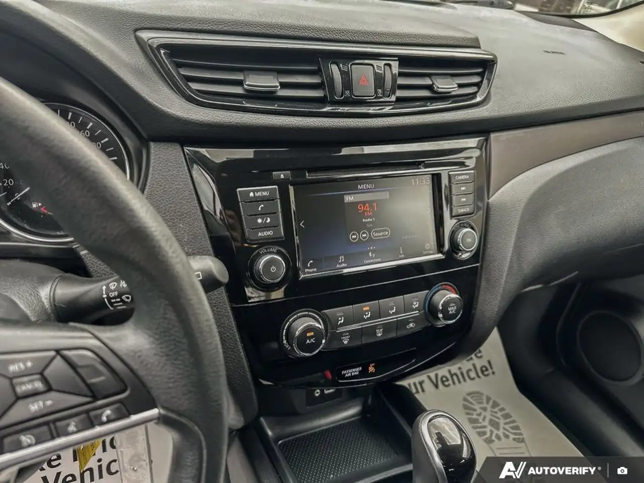 Nissan Qashqai снимка Nissan Qashqai