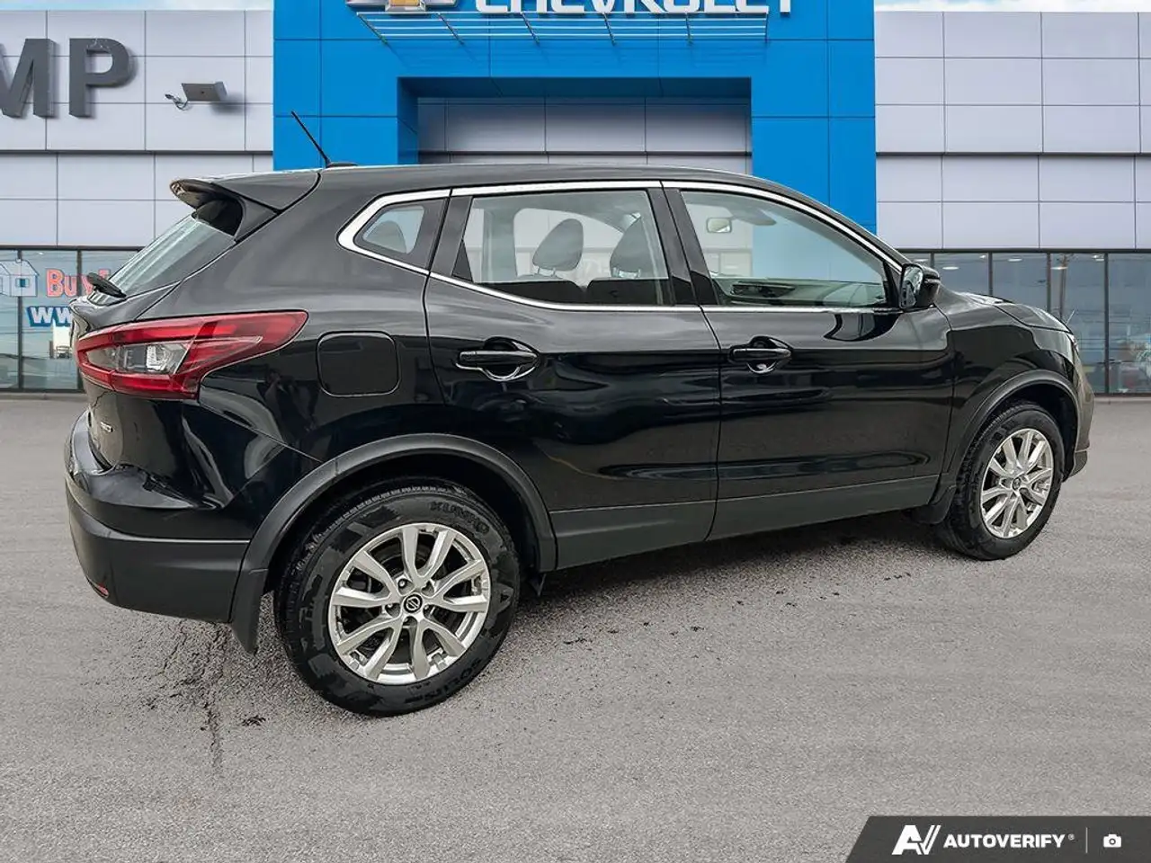 Nissan Qashqai снимка Nissan Qashqai