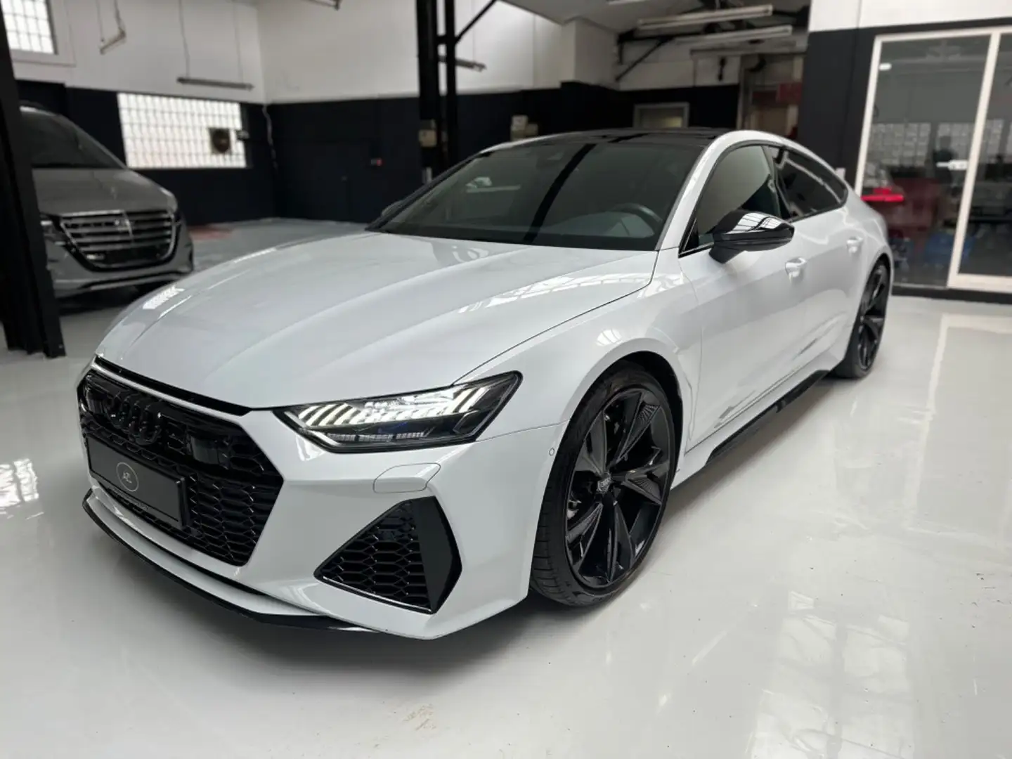 Audi RS7 Sportback 4.0 TFSI Quattro/PANO/B&O Gris - 2