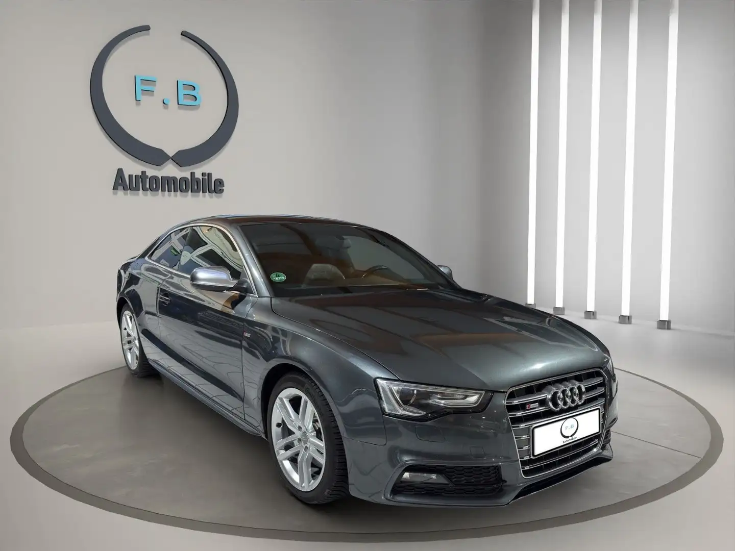 Audi A5 Coupe 2.0 TFSI quattro/GETRIEBE NEU/ UVM Grau - 1