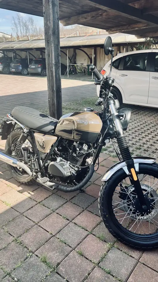 Brixton Cromwell 125