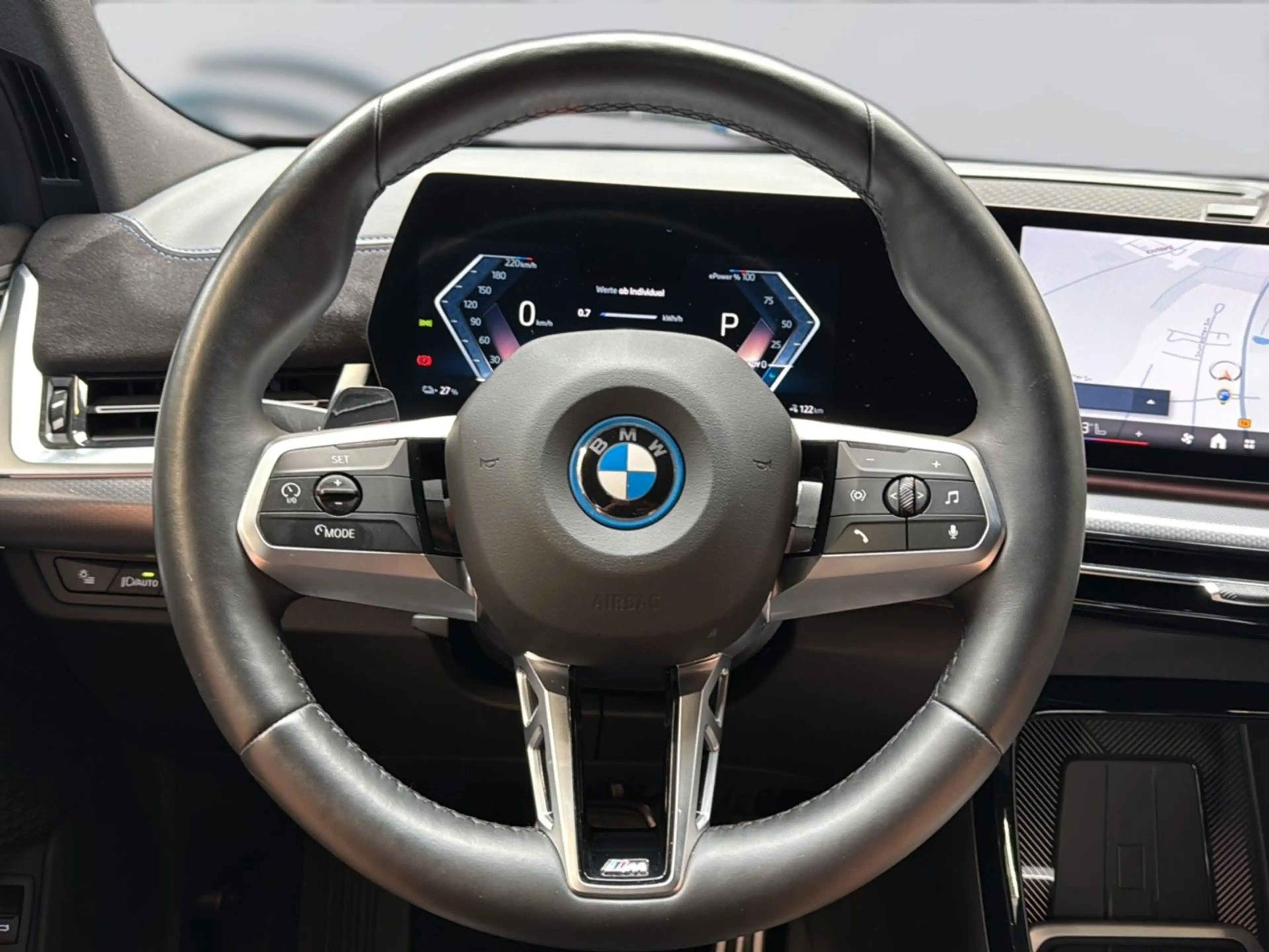 BMW iX2 20eDrive M-Sport H&K AHK Memory 2ZK RFK — photo 14