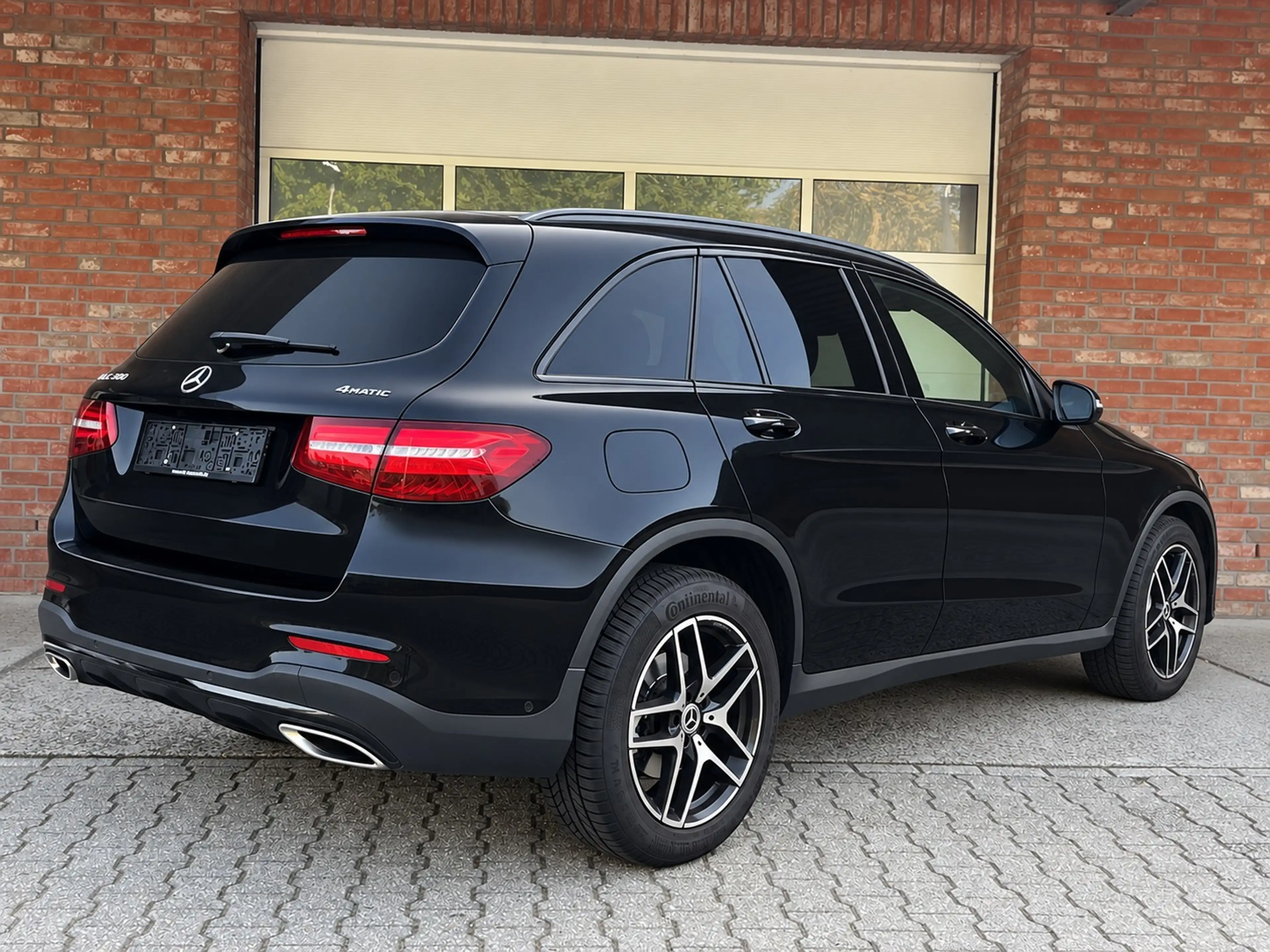 Mercedes-Benz GLC 250 AMG Kamera LED Sportsitze — photo 4