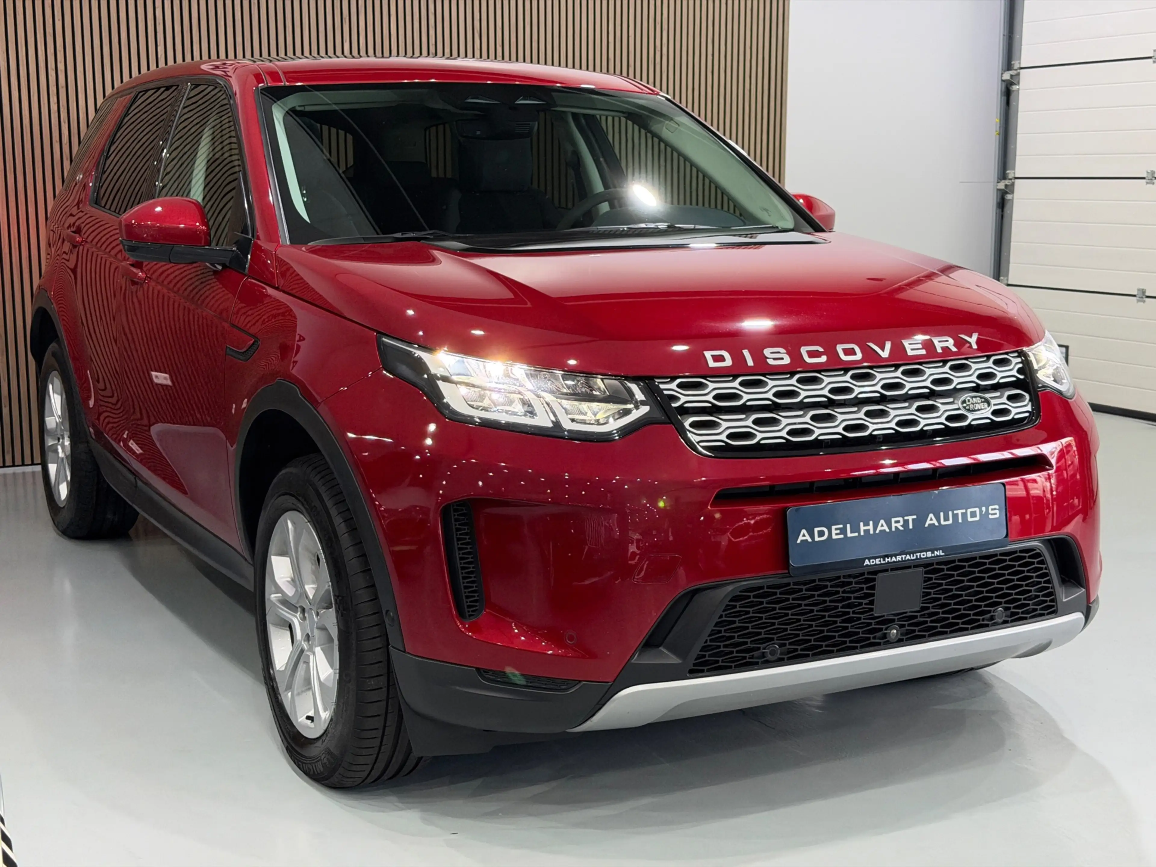 Land Rover Discovery Sport P300e 1.5 R-Dynamic HSE / Panorama dak / Lederen i — photo 3