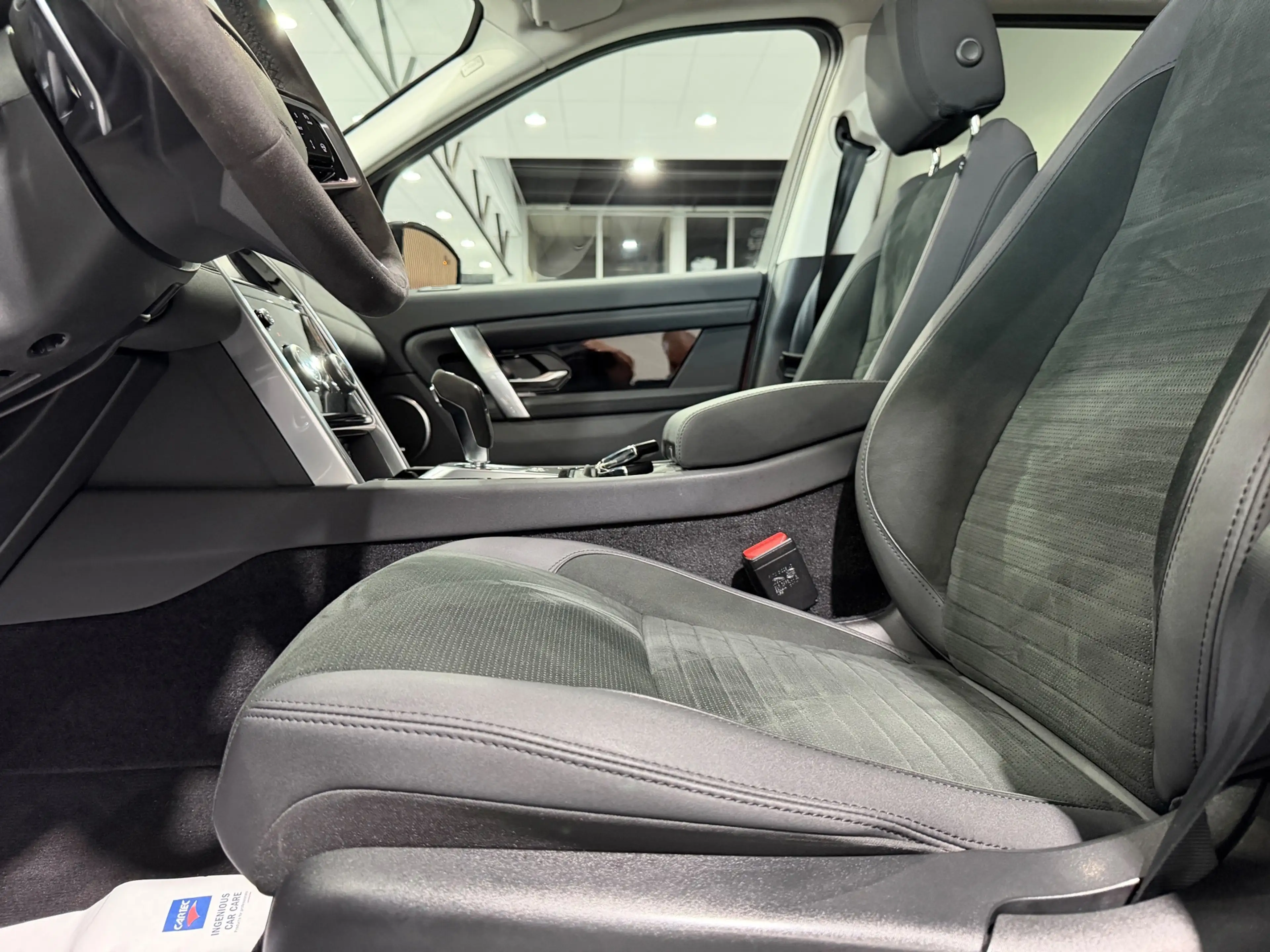 Land Rover Discovery Sport P300e 1.5 R-Dynamic HSE / Panorama dak / Lederen i — photo 14