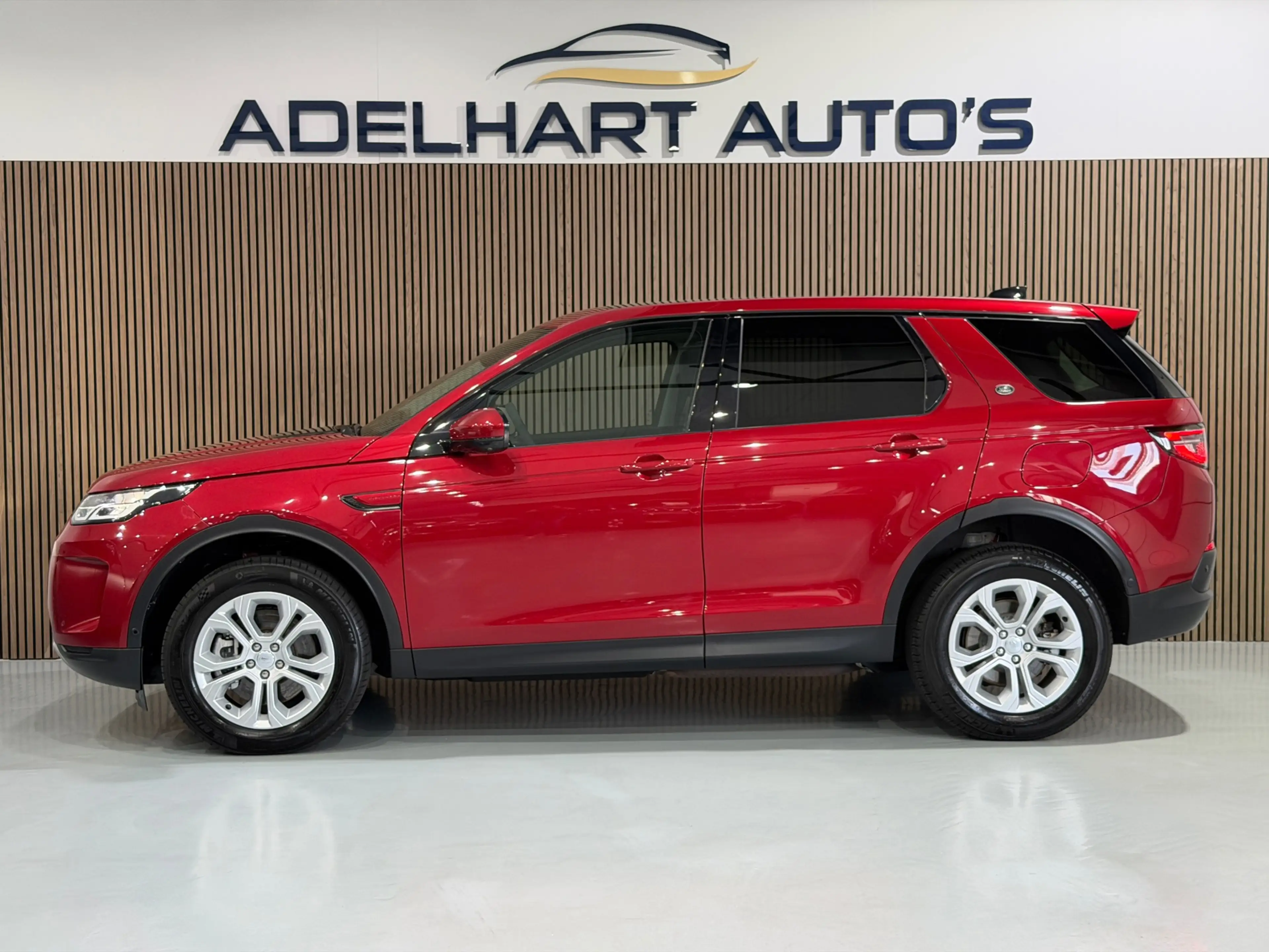 Land Rover Discovery Sport P300e 1.5 R-Dynamic HSE / Panorama dak / Lederen i — photo 2