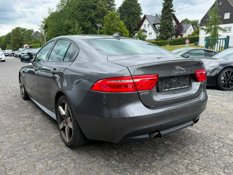 Jaguar XE 2,0i R-Sport, Leder, Navi, Xenon — photo 3