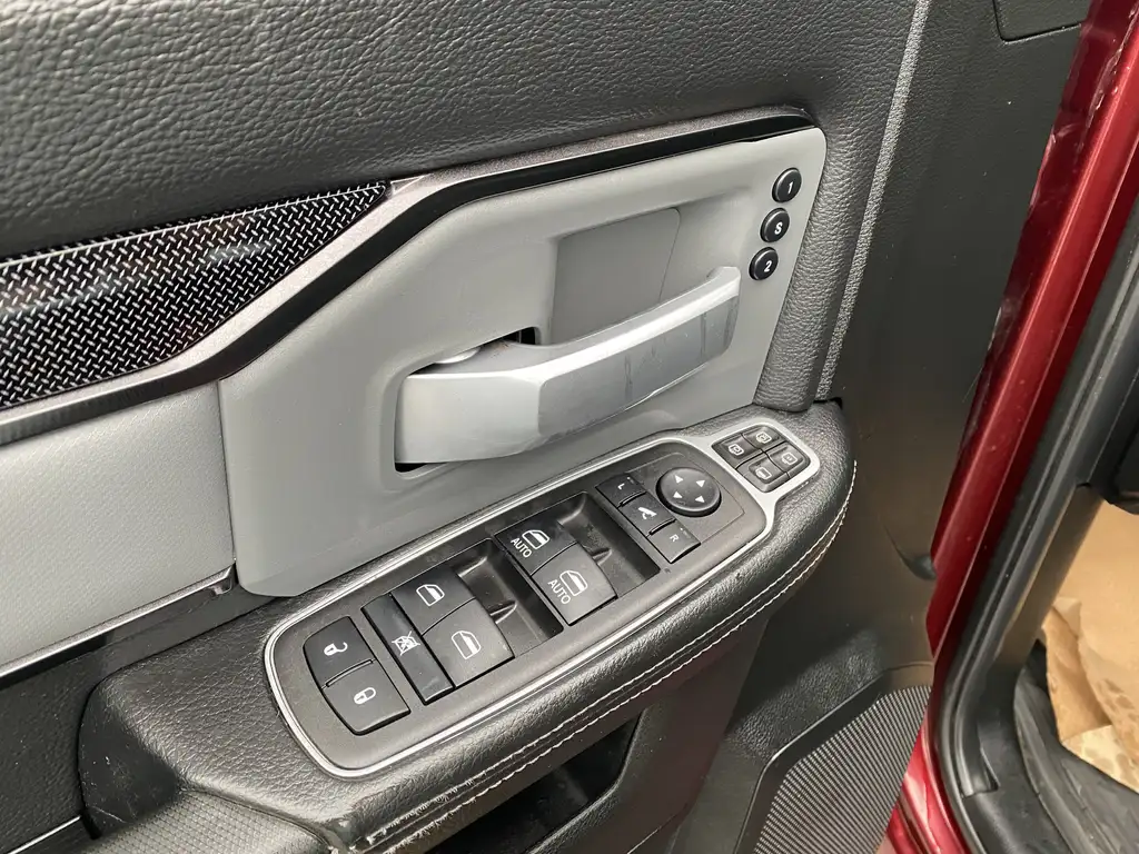2023 RAM 2500 Rebel | SunRoof | Rear Cam | Push Start — photo 5