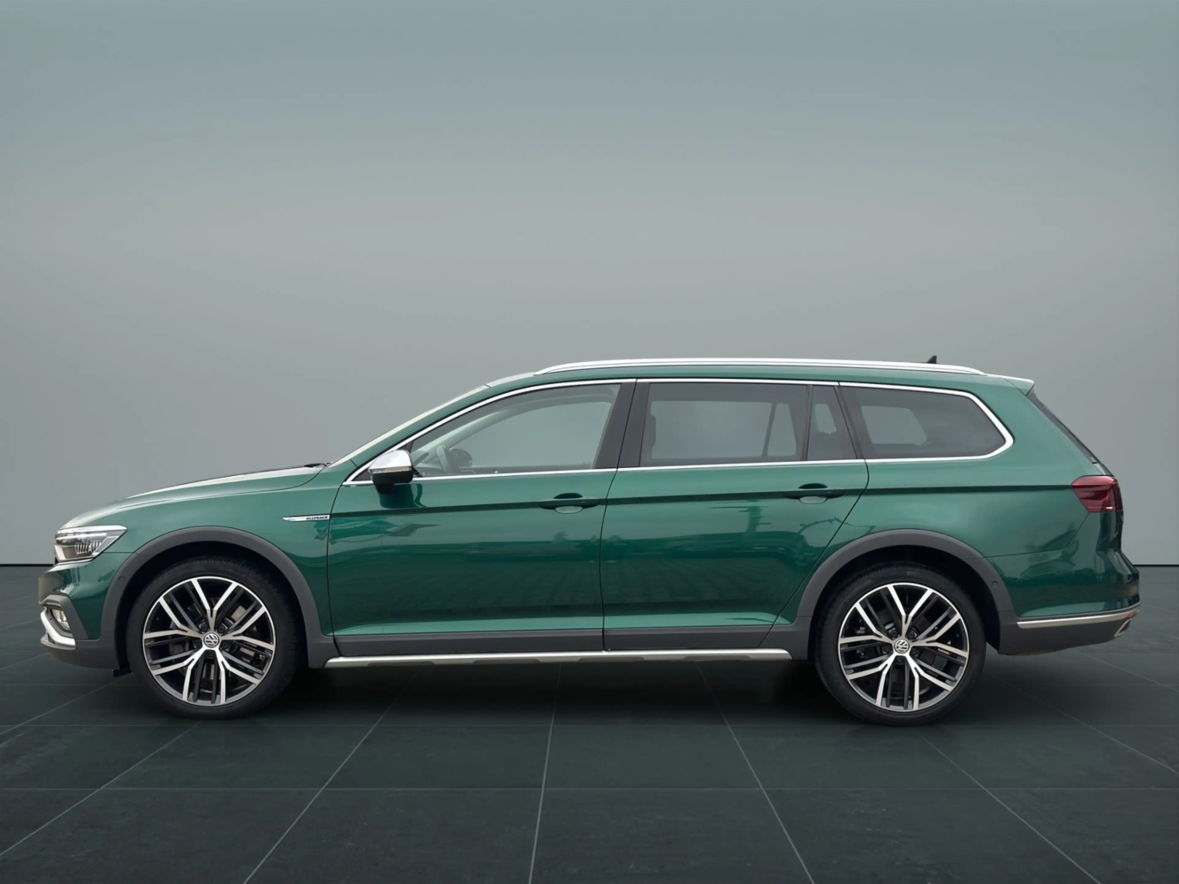 Volkswagen Passat Alltrack 2.0TDI 4M Matrix/AHK/Pano/DCC — photo 4