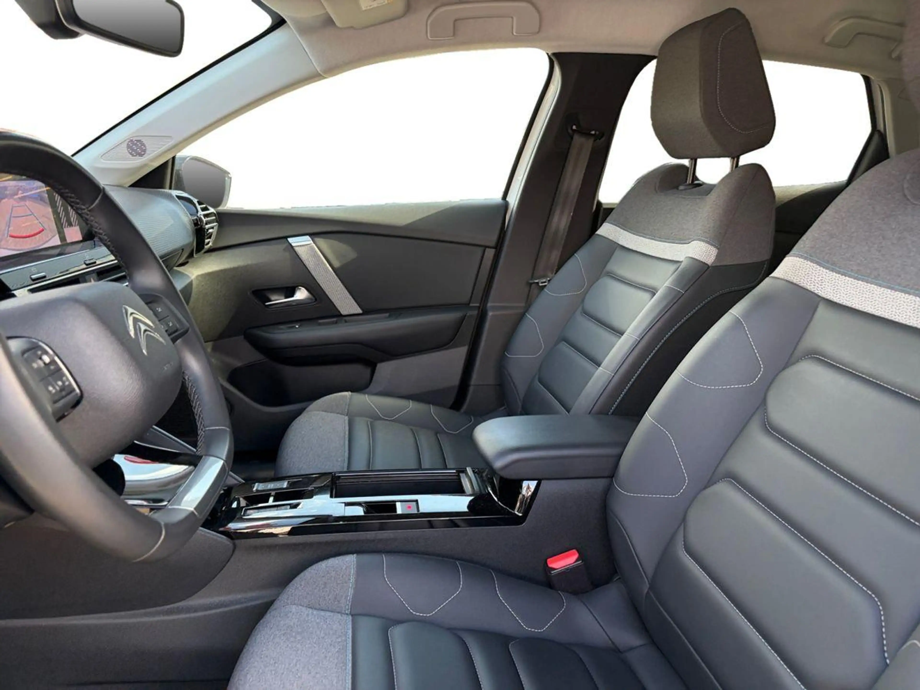 Citroen C4 Shine 1.2 12V e-THP / PureTech — photo 6