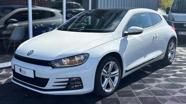 Volkswagen Scirocco 2.0 TDI 150cv Carat BMT/Start-Stop / Toit ouvrant