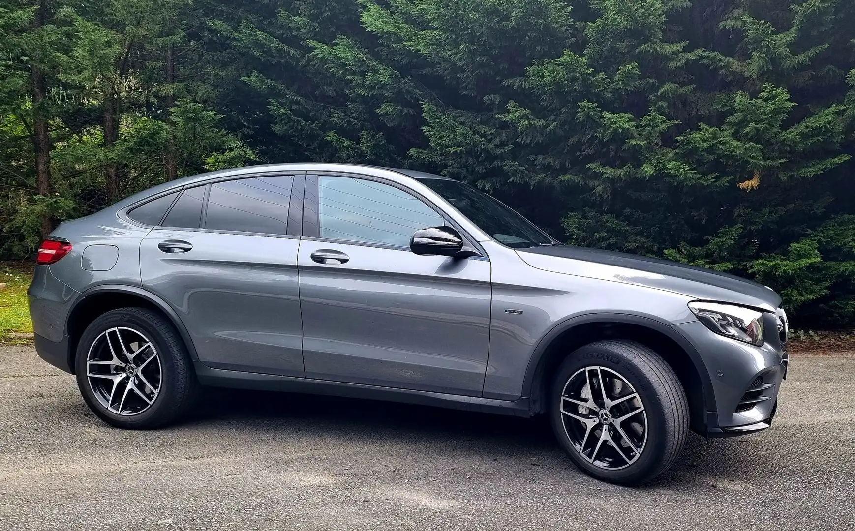 Mercedes-Benz GLC 350 e Coupe 4Matic 7G-TRONIC AMG Line Gris - 2