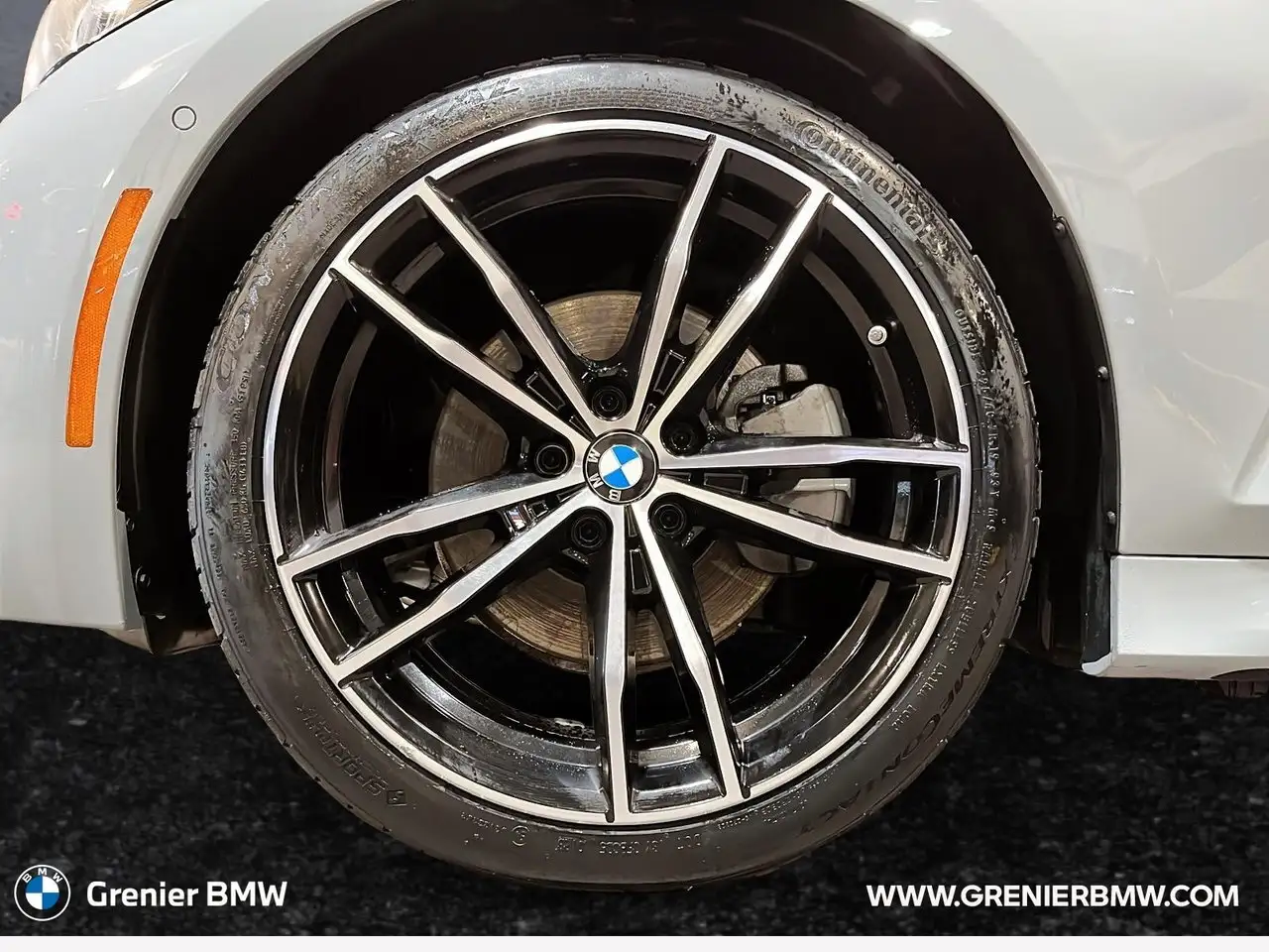 BMW 3 Series photo BMW 3 Series