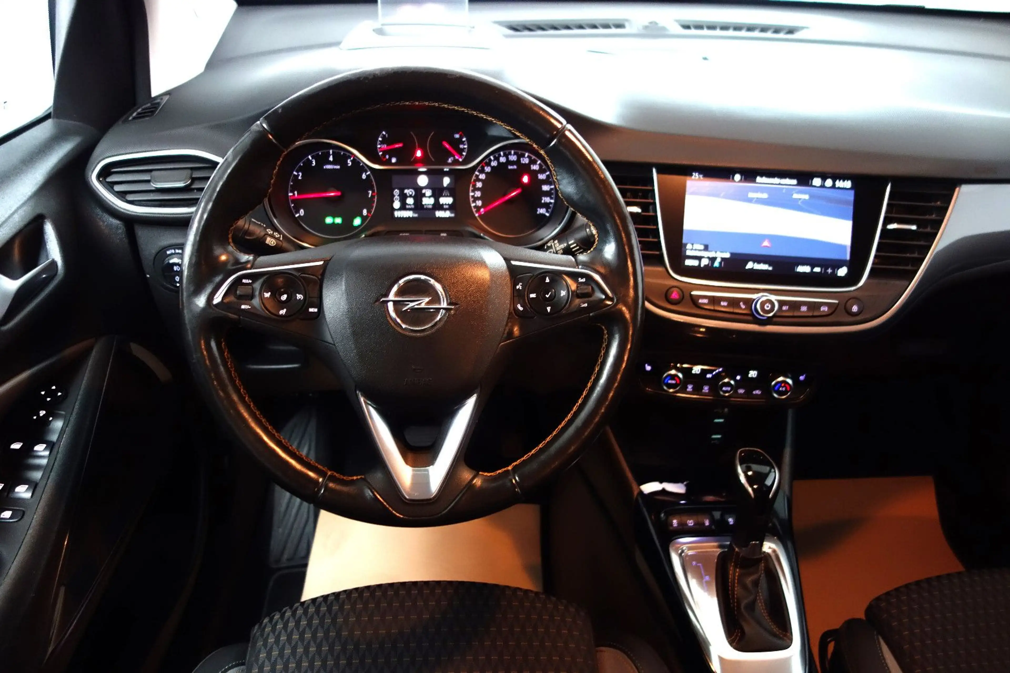 Opel Crossland X 1.5 CDTI Ultimate Aut/Navi/LED/Klima — photo 9