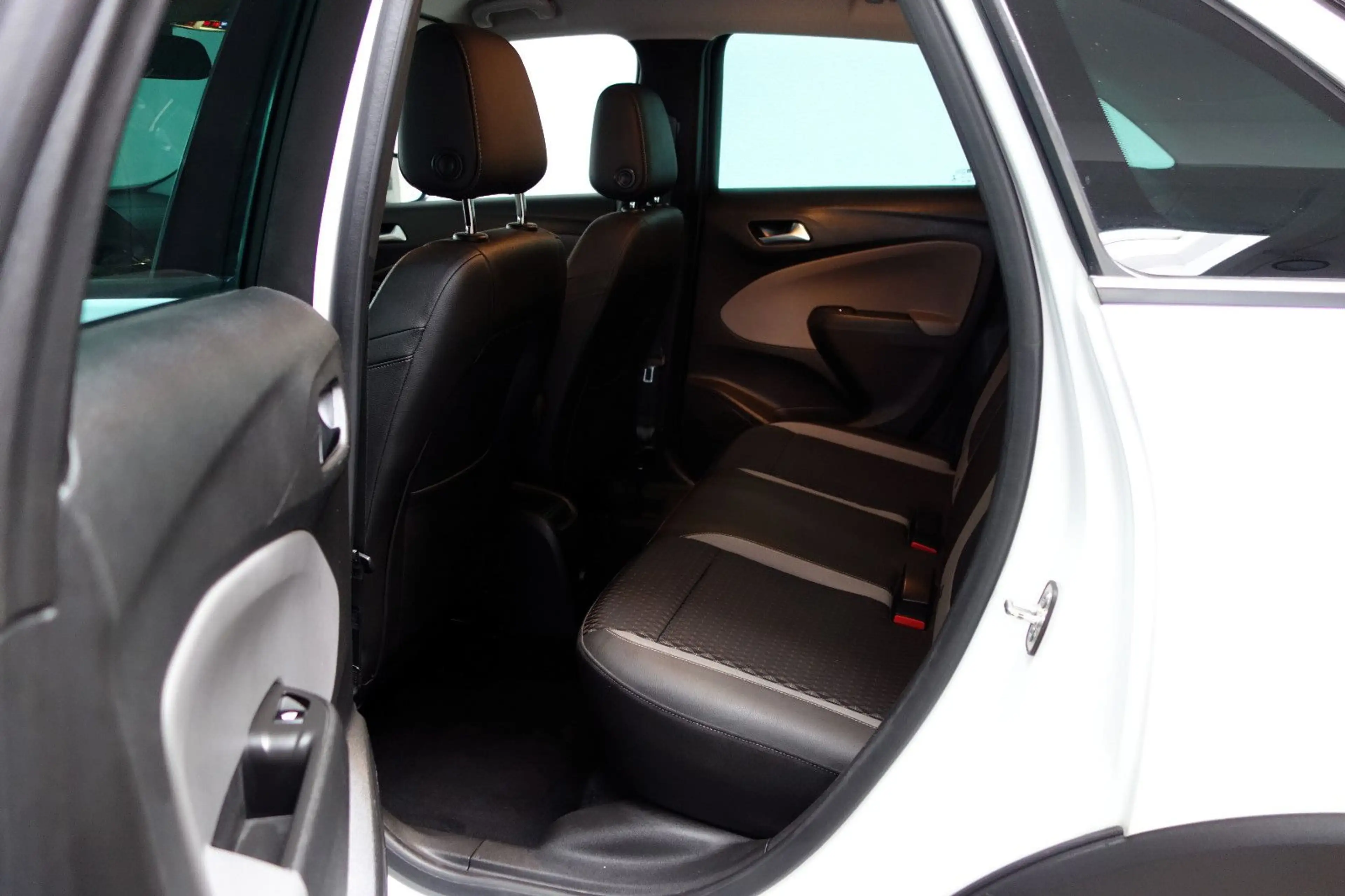 Opel Crossland X 1.5 CDTI Ultimate Aut/Navi/LED/Klima — photo 15