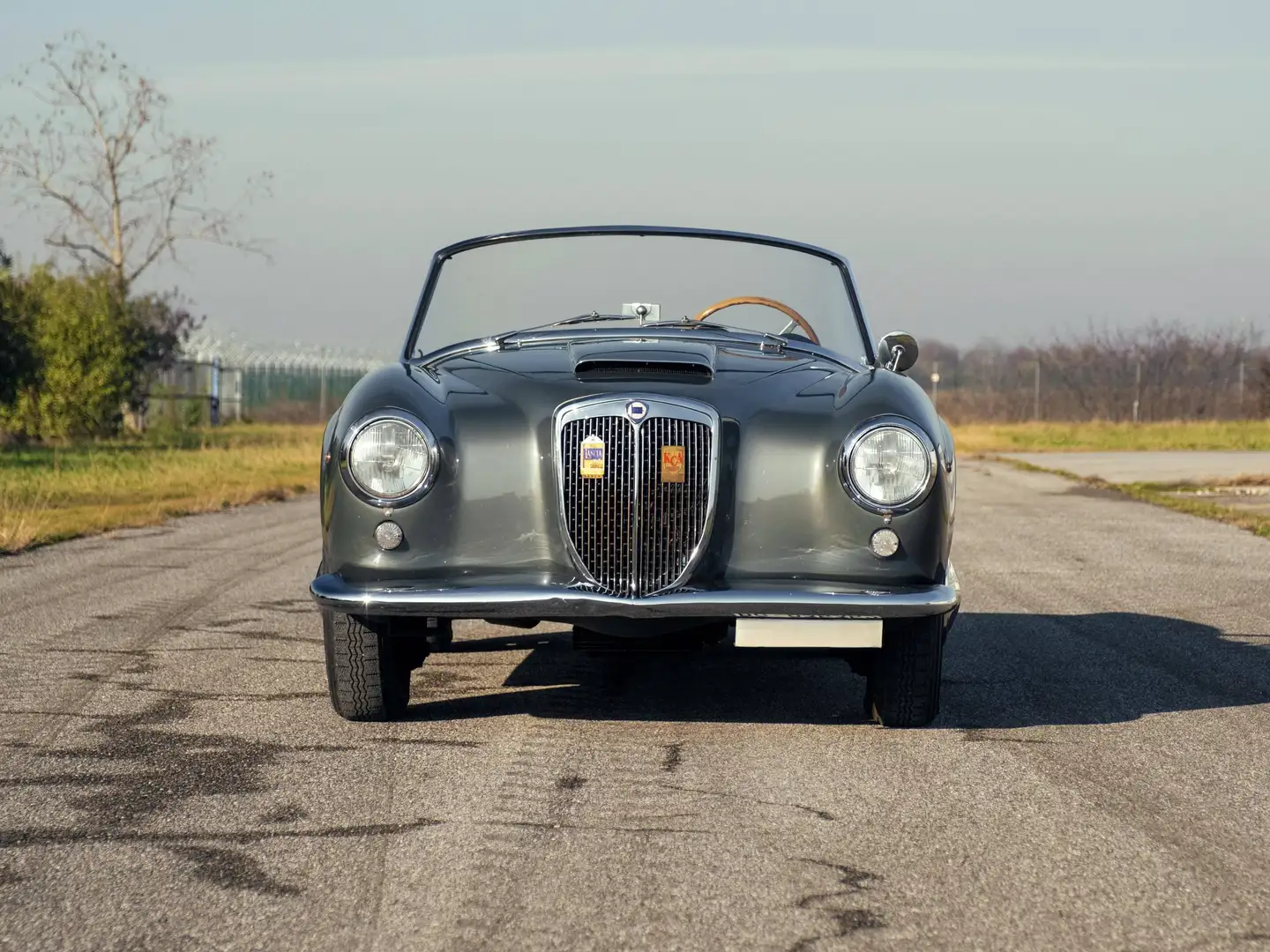 Lancia Sonstige Aurelia B24S Grau - 2