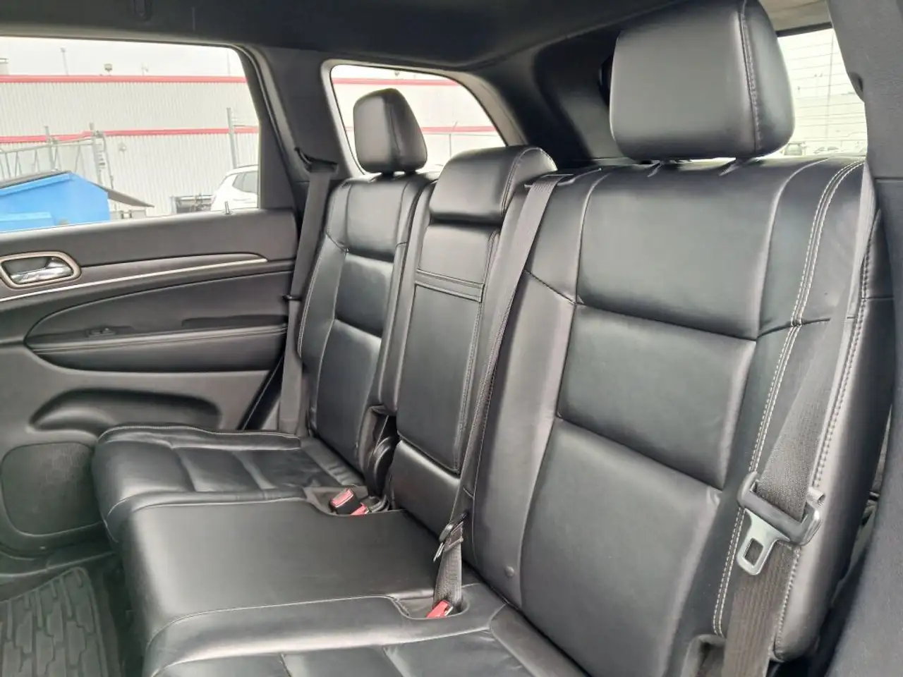 Jeep Grand Cherokee снимка Jeep Grand Cherokee