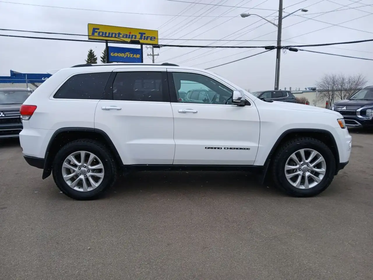 Jeep Grand Cherokee снимка Jeep Grand Cherokee