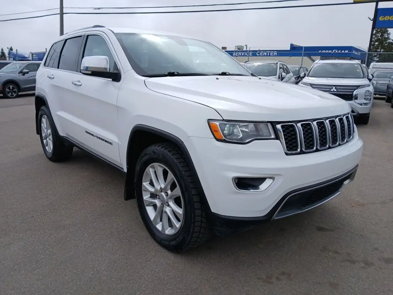 Jeep Grand Cherokee снимка Jeep Grand Cherokee