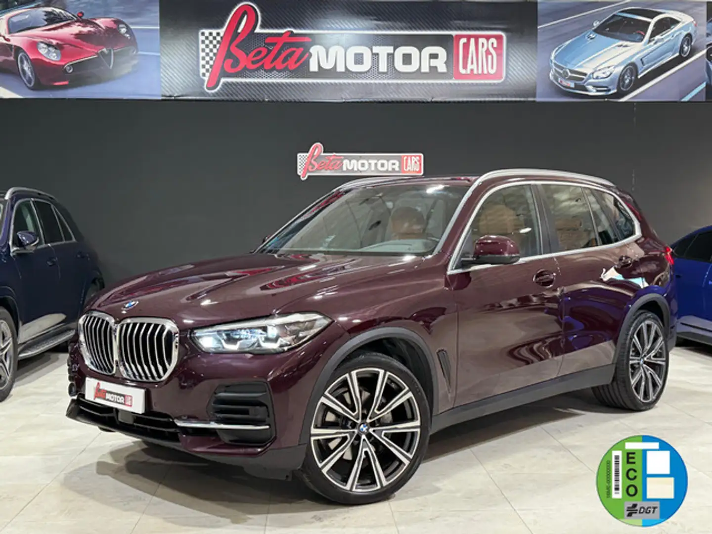 BMW X5 xDrive 30dA Mauve - 1