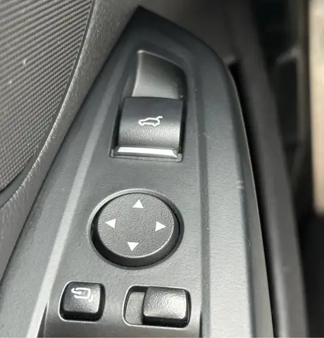 BMW X4 view 13