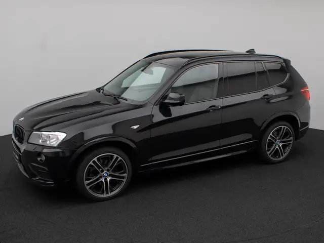 BMW X3 view 12