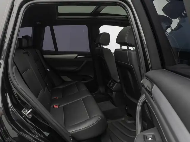 BMW X3 view 26