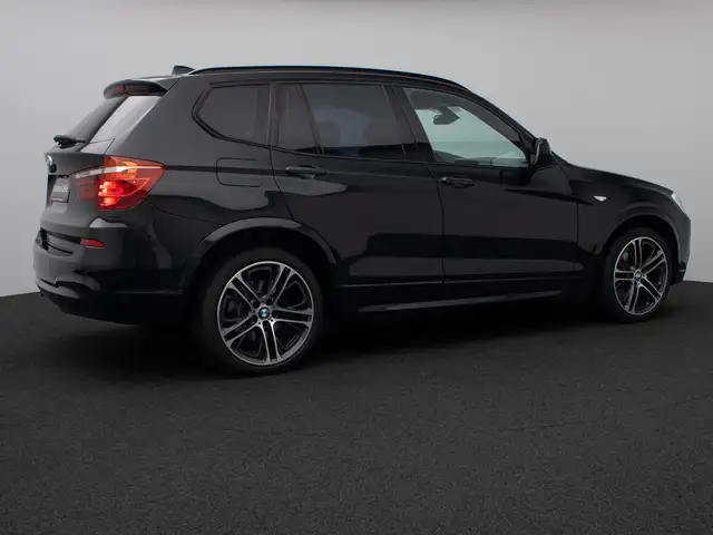 BMW X3 view 6