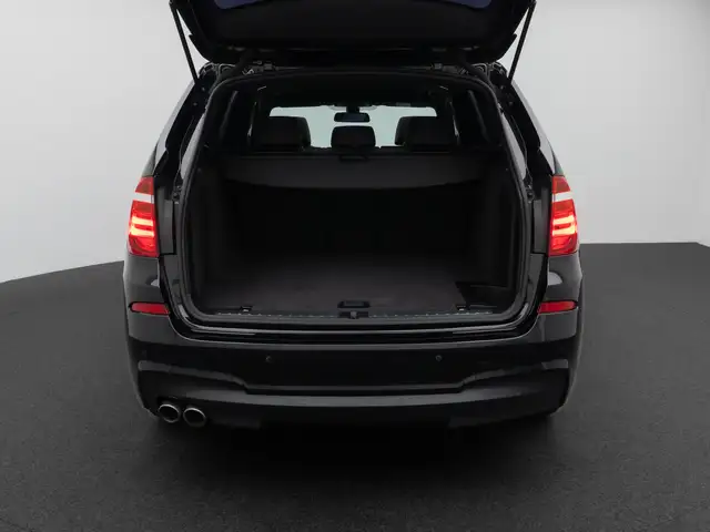 BMW X3 view 13