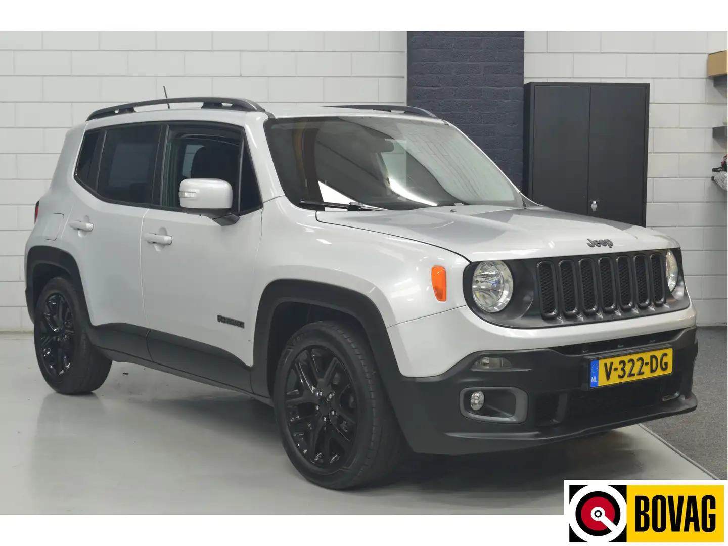 Jeep Renegade 1.4 MultiAir Longitude // GRIJS KENTEKEN // LPG // Ezüst - 1