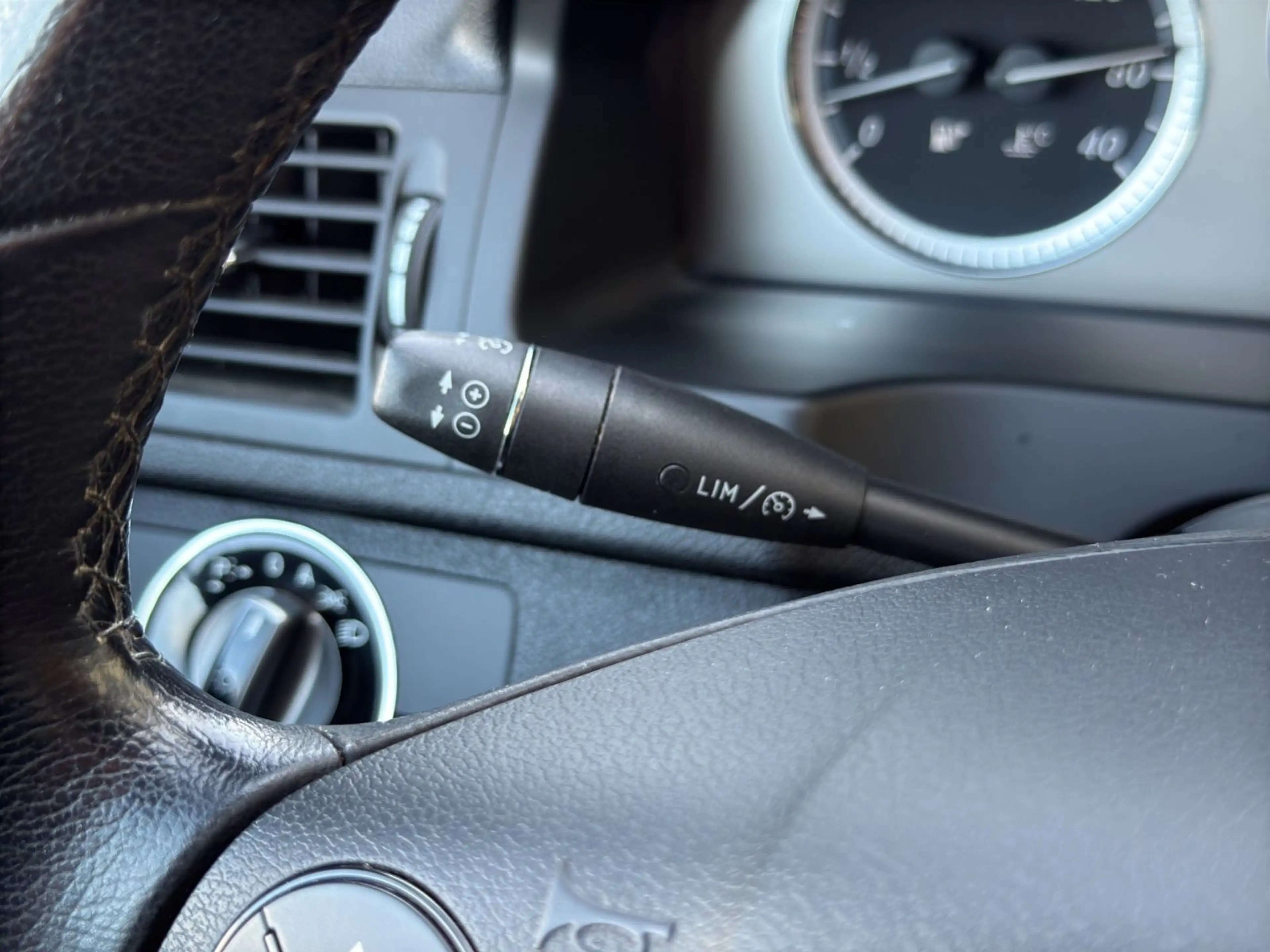 Mercedes-Benz C 180 T Kompressor Avantgarde*NAVI*XENON*SHZ — photo 14