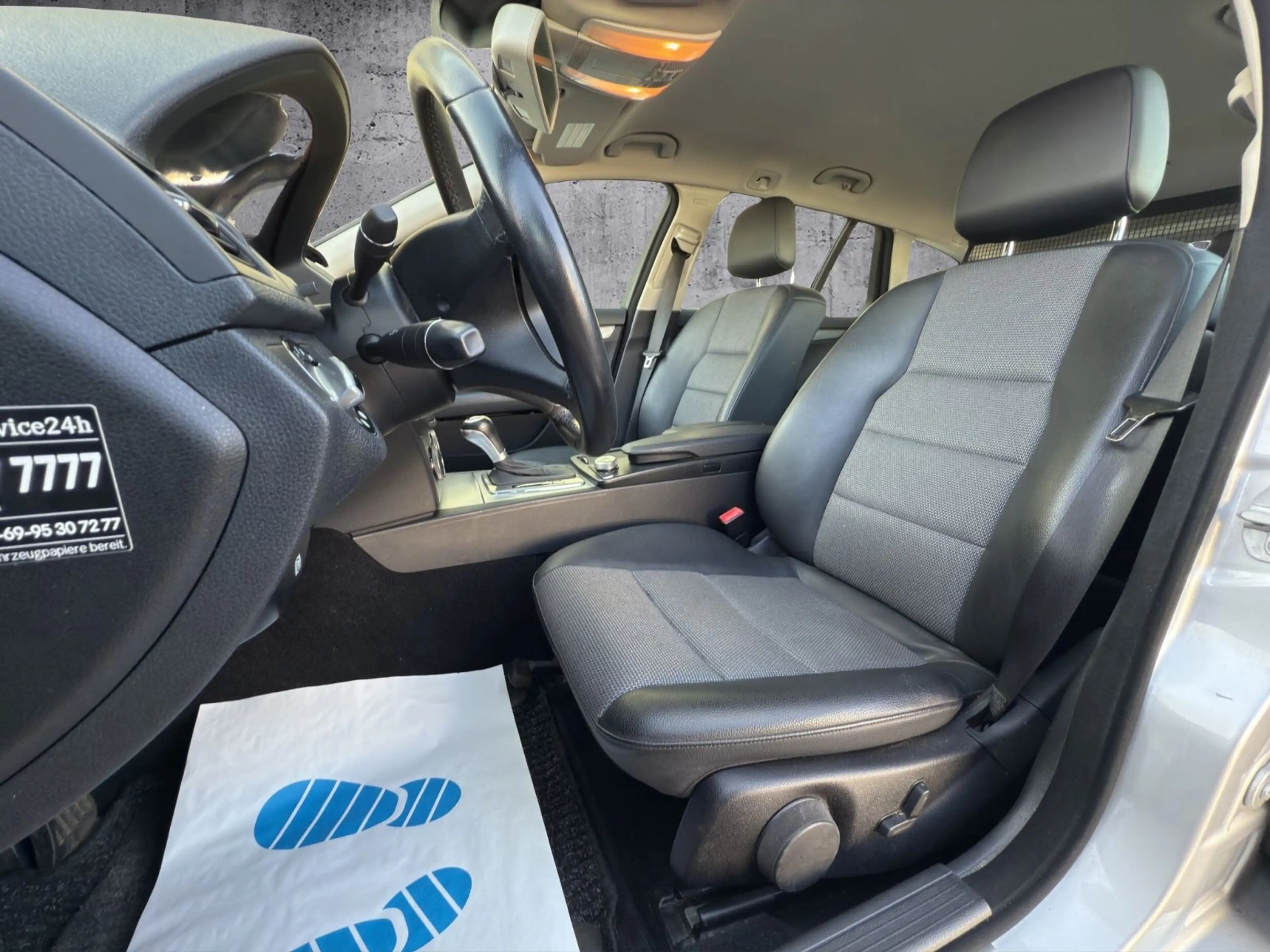 Mercedes-Benz C 180 T Kompressor Avantgarde*NAVI*XENON*SHZ — photo 9