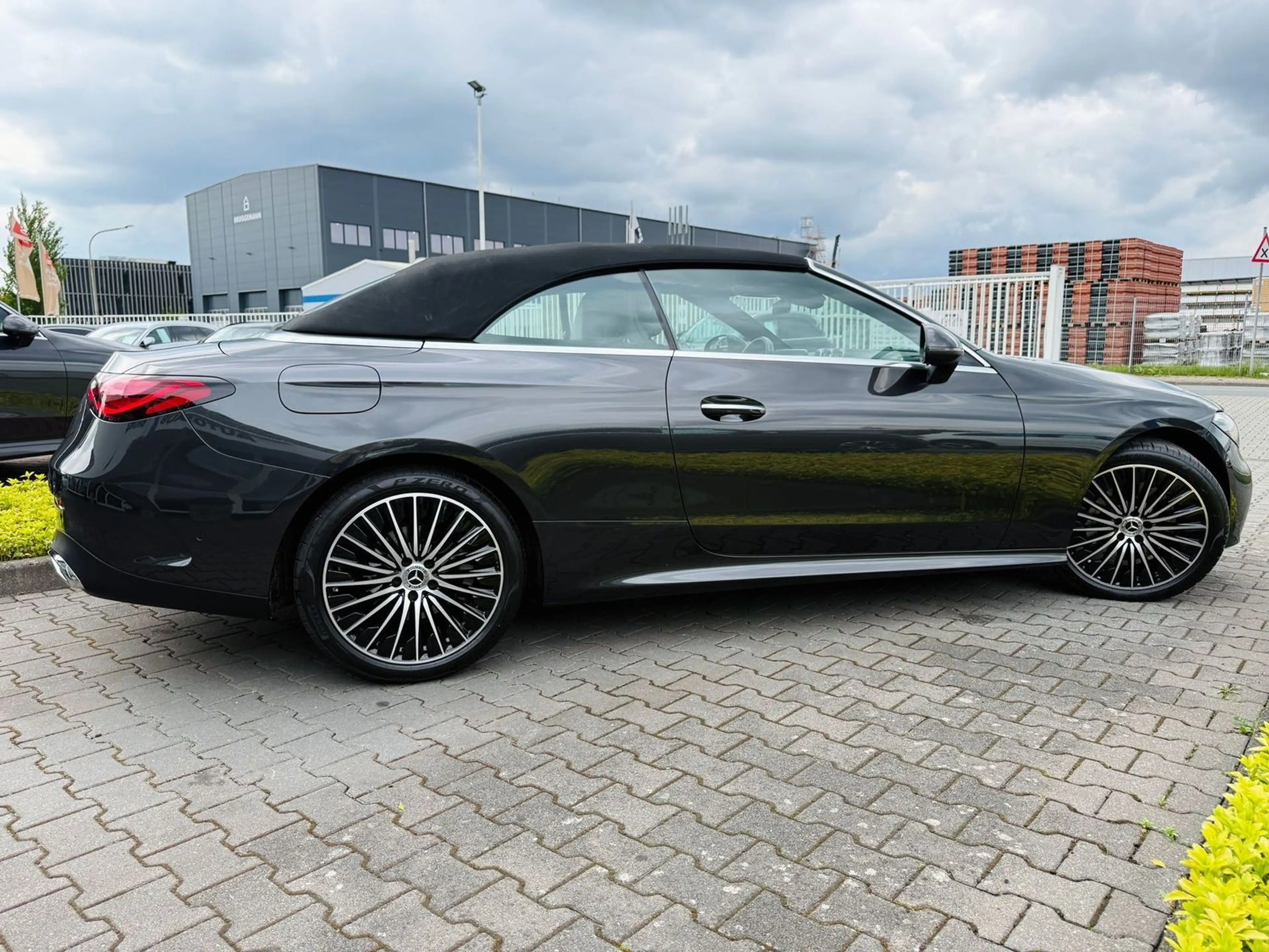 Mercedes-Benz CLE 180 CABRIO, AMG, LED, PTS, RFK, Tot, Keyless, Memory — photo 10