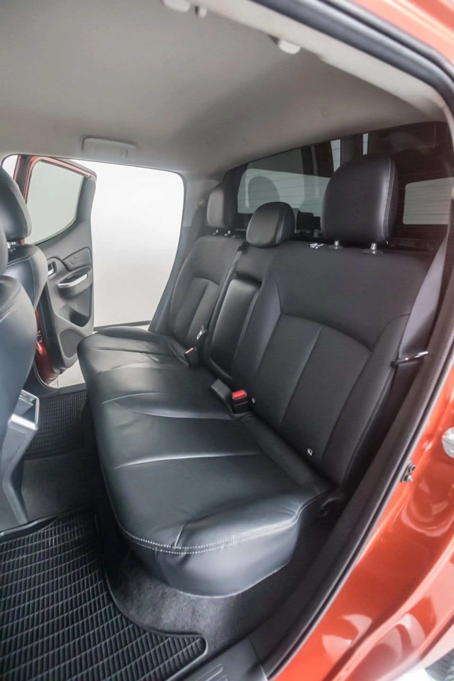 Mitsubishi L200 L 200 2.3 DI-D 4WD-II (EU6d-T) — photo 14
