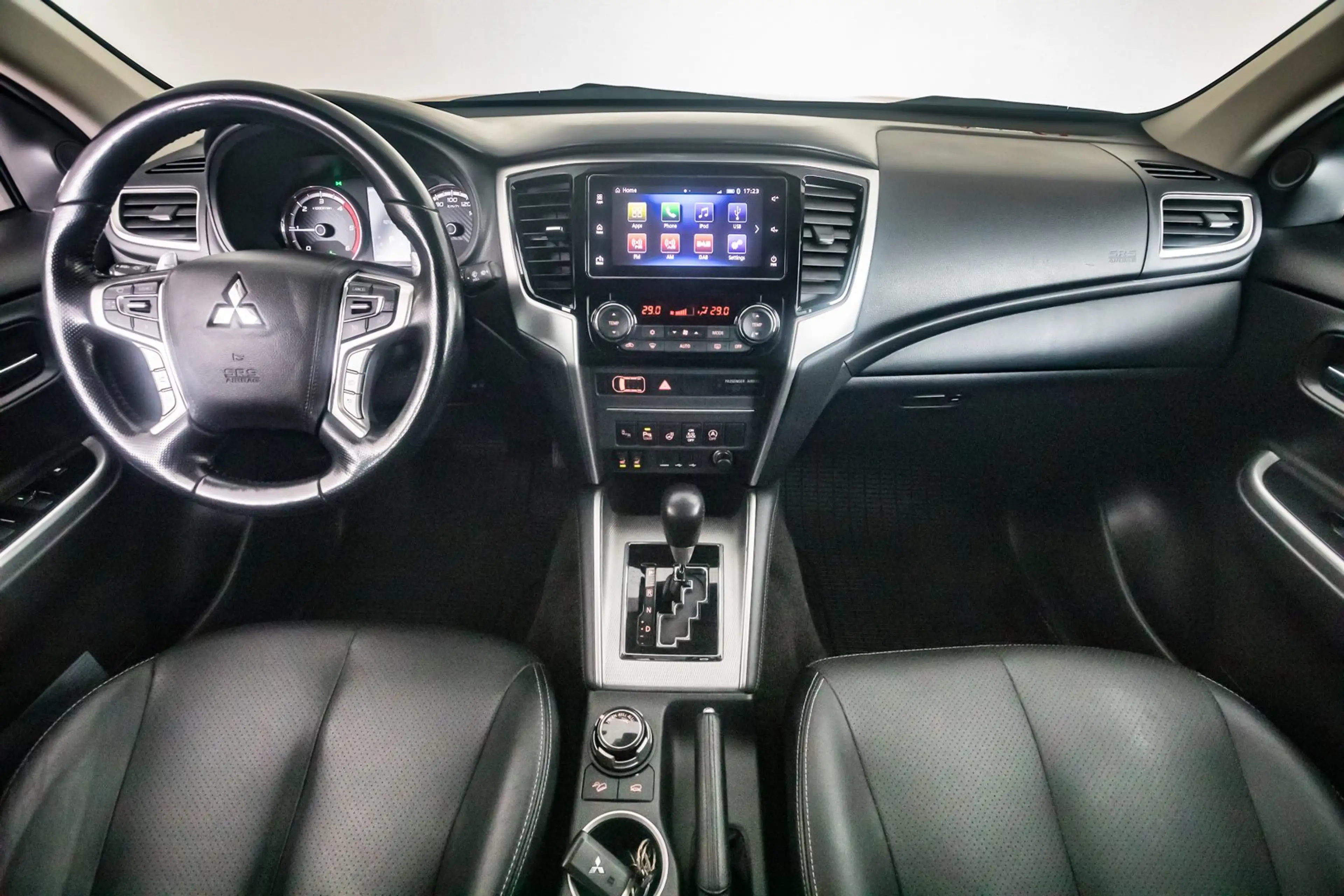 Mitsubishi L200 L 200 2.3 DI-D 4WD-II (EU6d-T) — photo 11