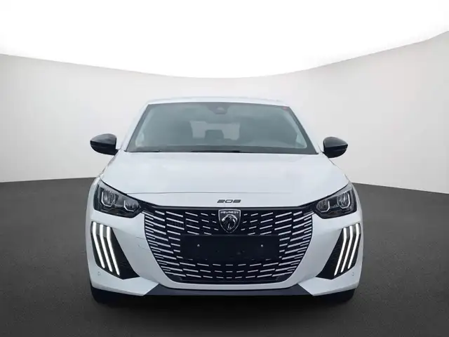 Peugeot 208 view 2
