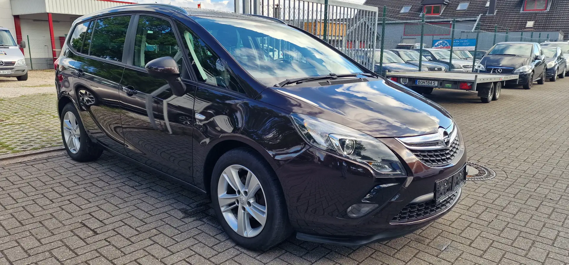 Opel Zafira Tourer 2.0 CDTI Active Tüv Neu+Garantie Burdeos - 2