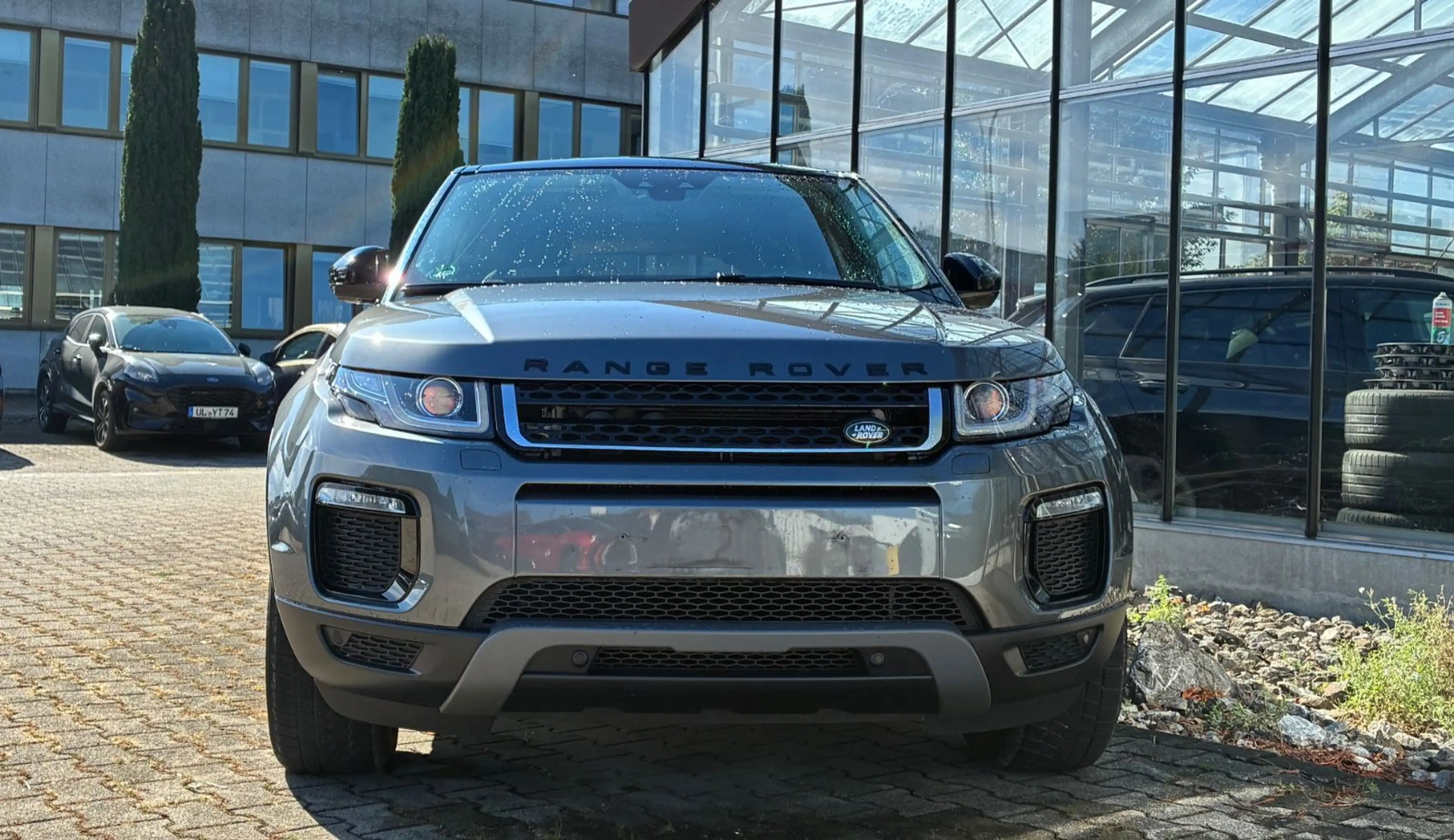 Land Rover Range Rover Evoque Evoque SE Automatik Bi-Xenon Navi Panorama AHK — photo 3