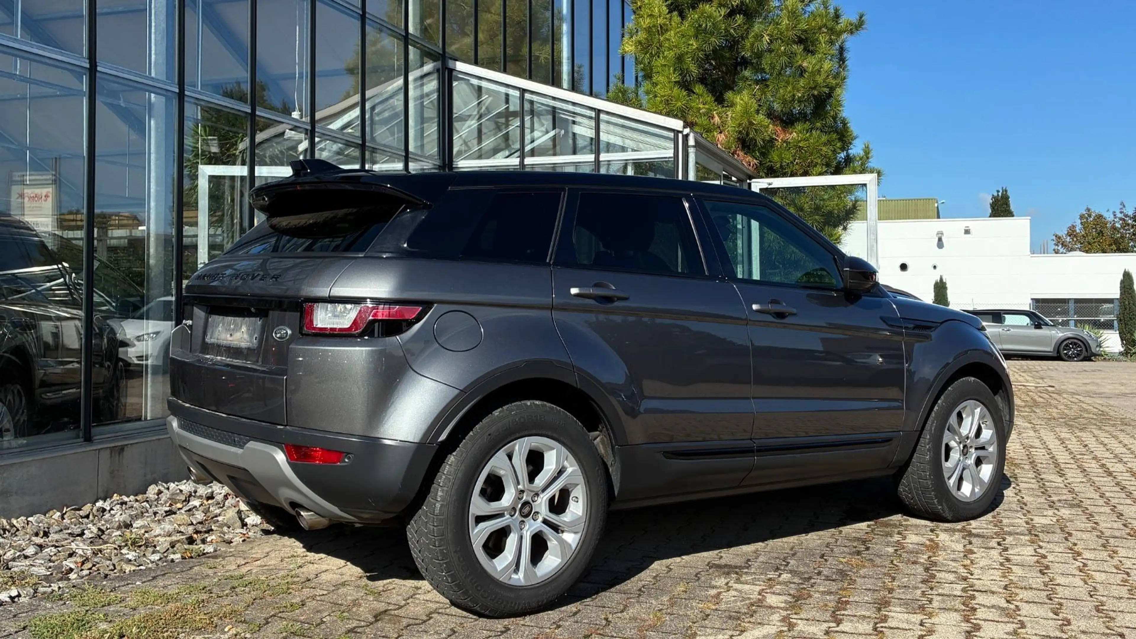 Land Rover Range Rover Evoque Evoque SE Automatik Bi-Xenon Navi Panorama AHK — photo 6