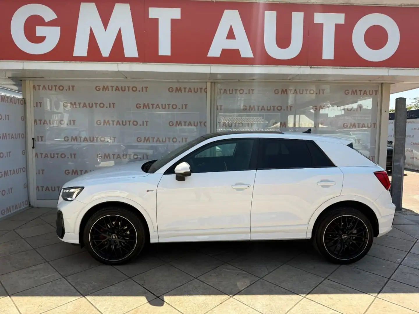 Audi Q2 35 TFSI 3X S-LINE MATRIX PANORAMA CERCHI 19" BLACK Bianco - 2