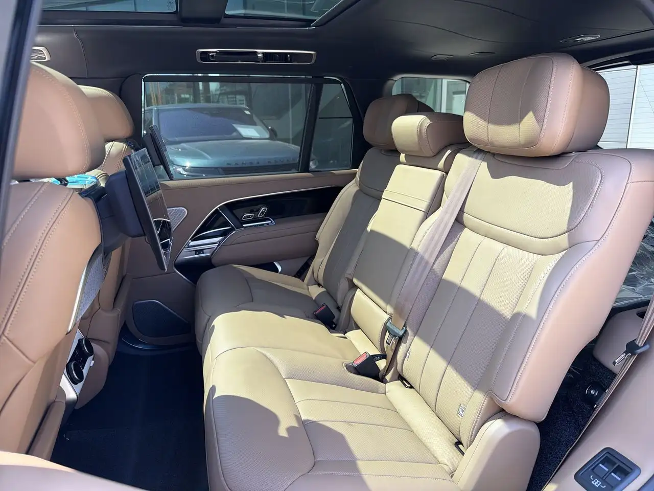 Land Rover Range Rover снимка Land Rover Range Rover