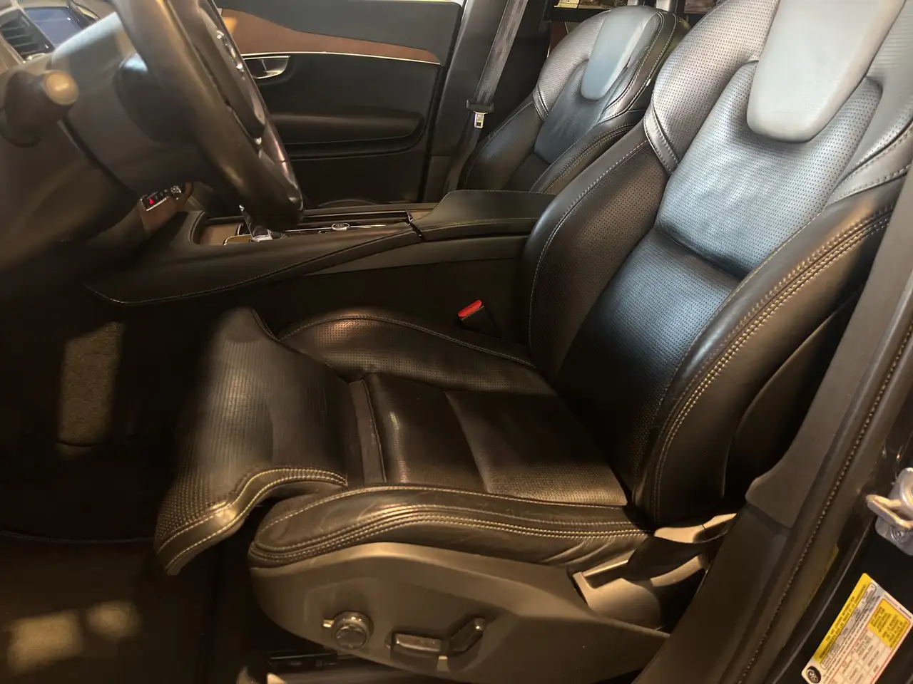 Volvo XC90 снимка Volvo XC90